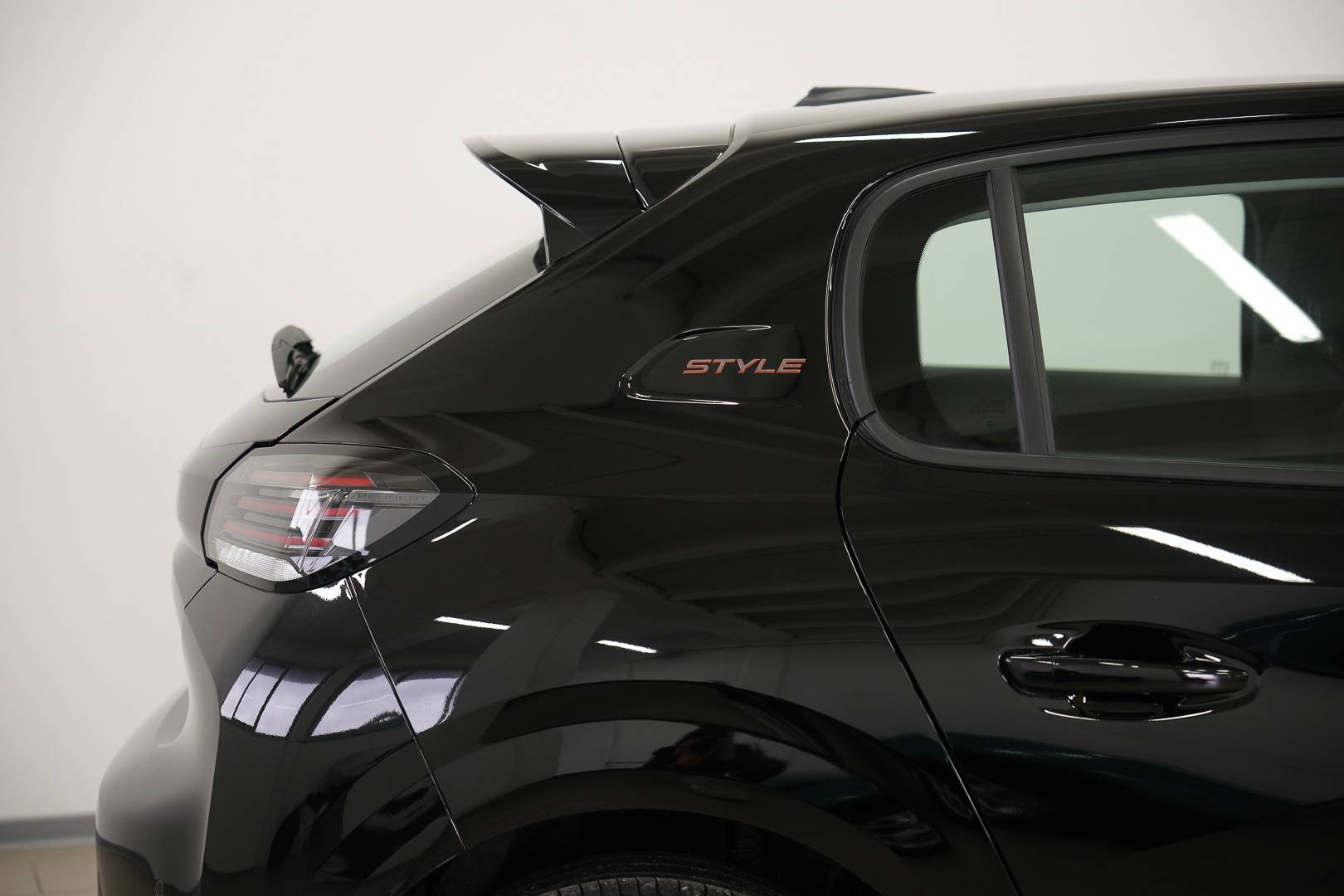 PEUGEOT 208 - Foto 6