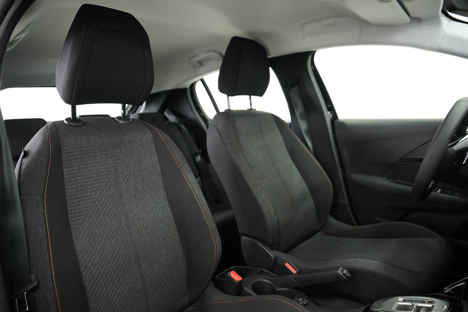 PEUGEOT 208 - Foto 22