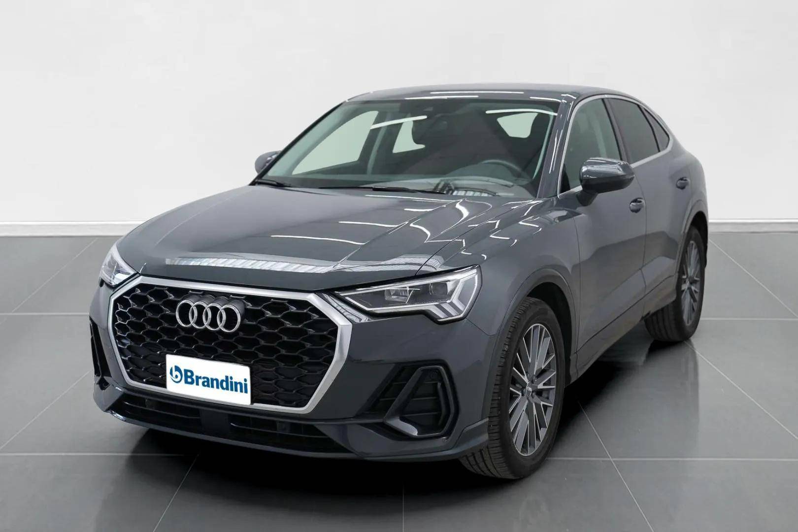AUDI Q3 - Foto 1