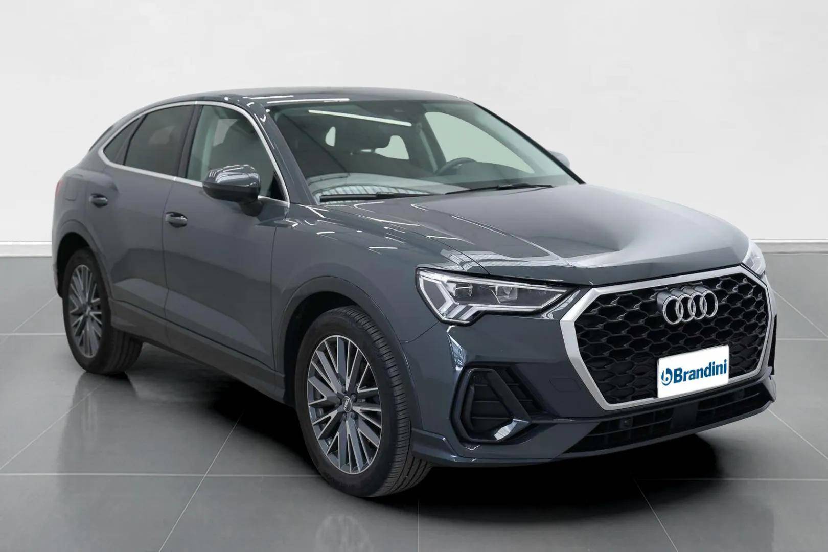 AUDI Q3 - Foto 3