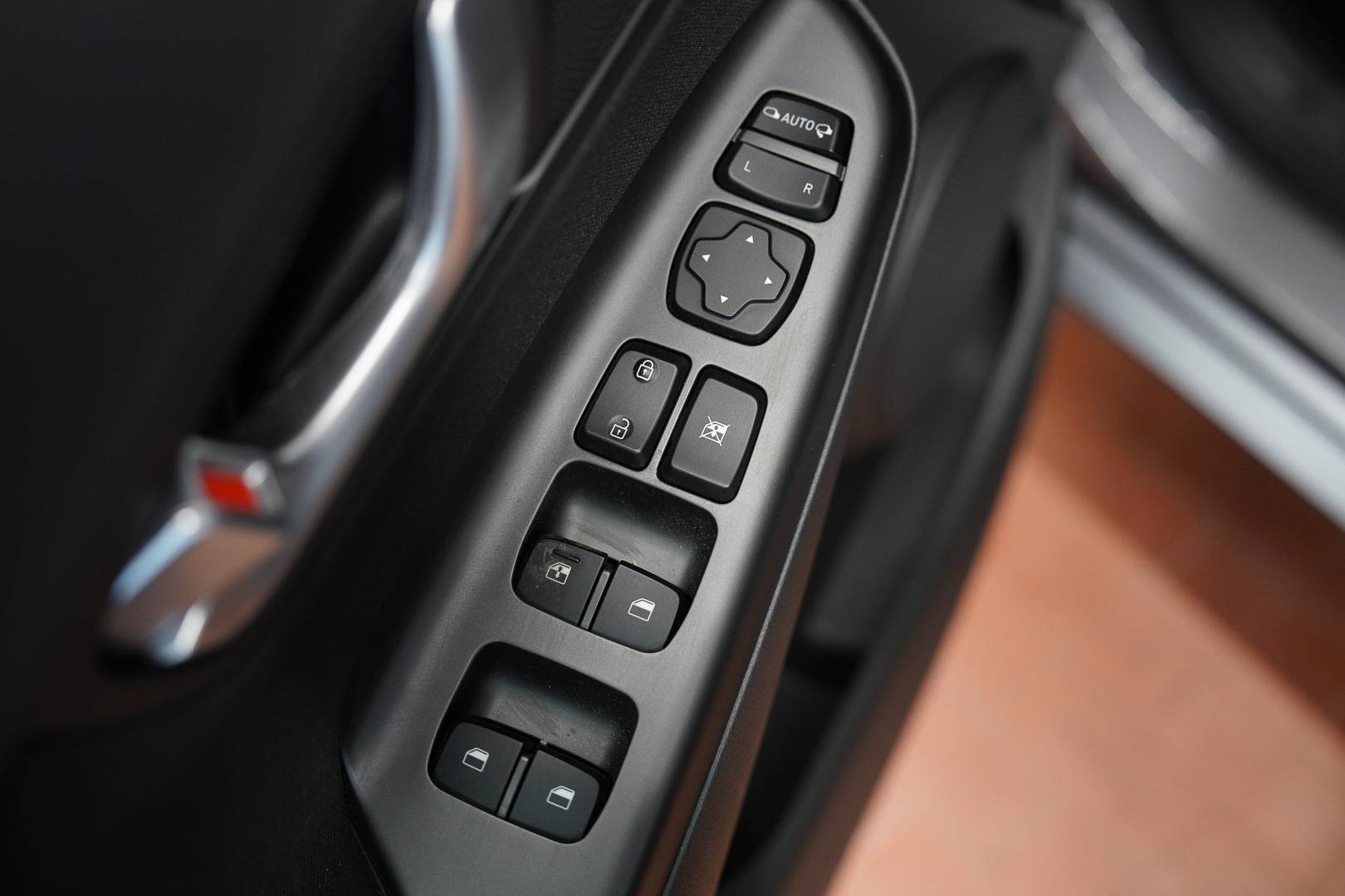 HYUNDAI Kona - Foto 9