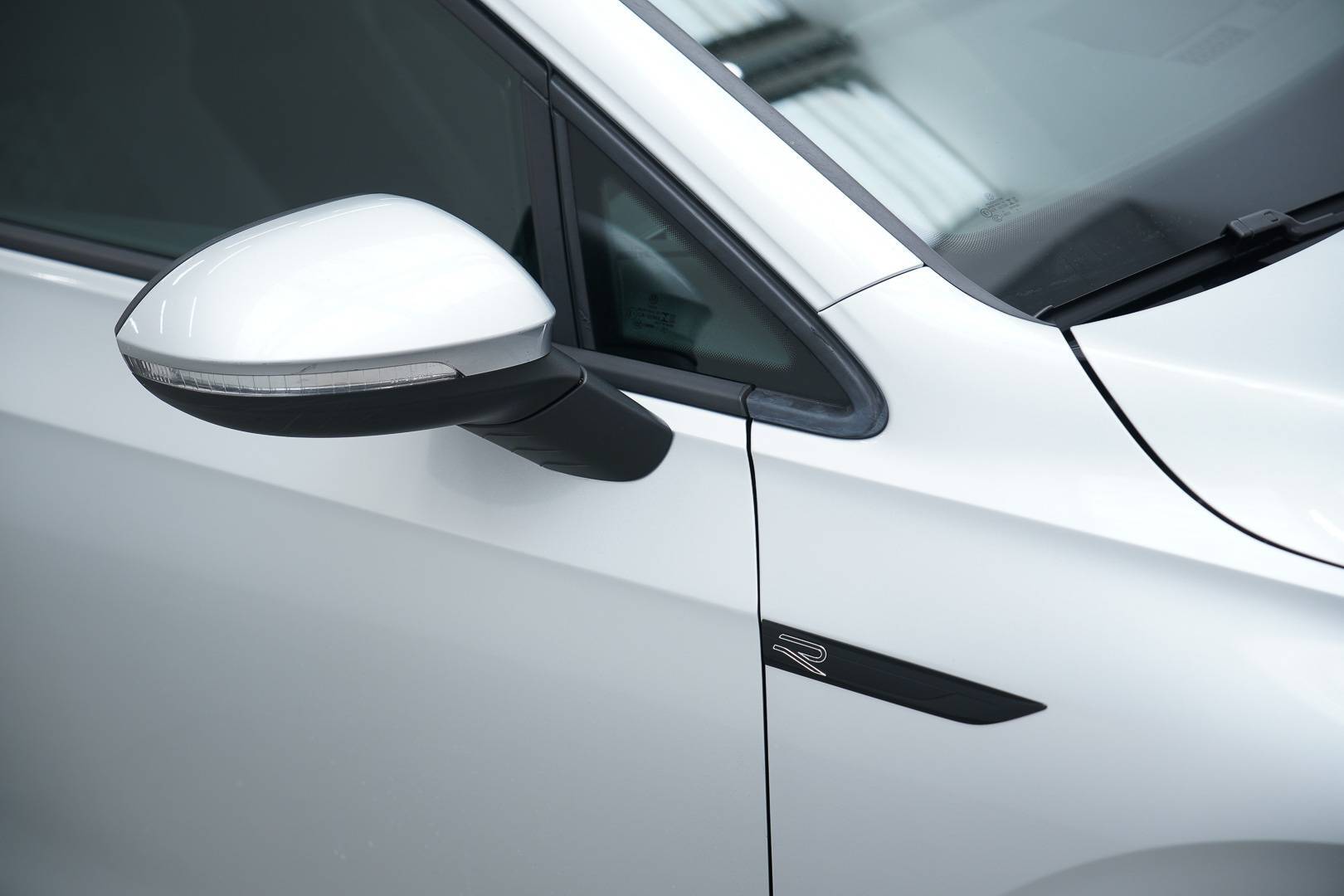 VOLKSWAGEN Golf - Foto 5