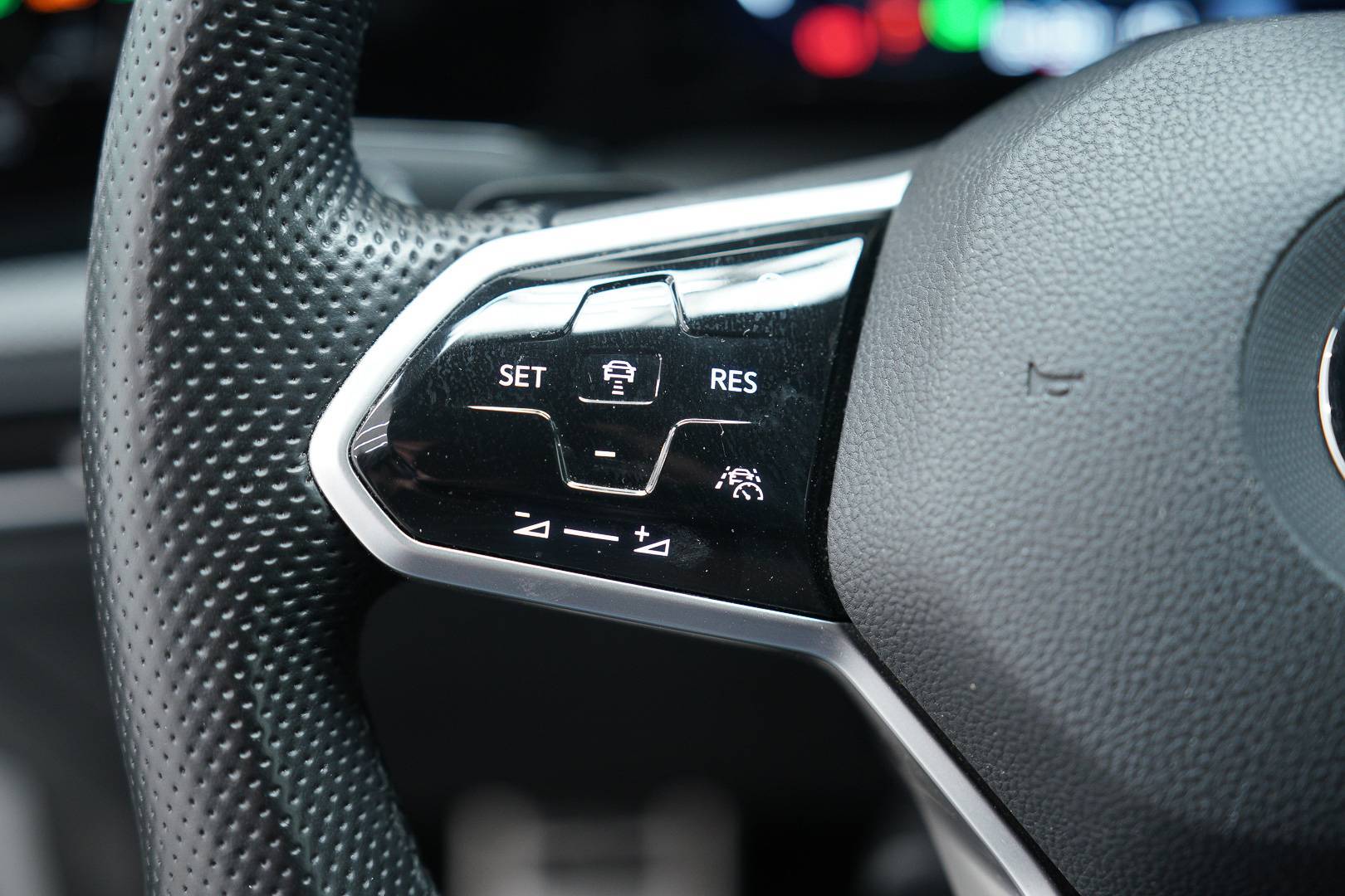 VOLKSWAGEN Golf - Foto 12