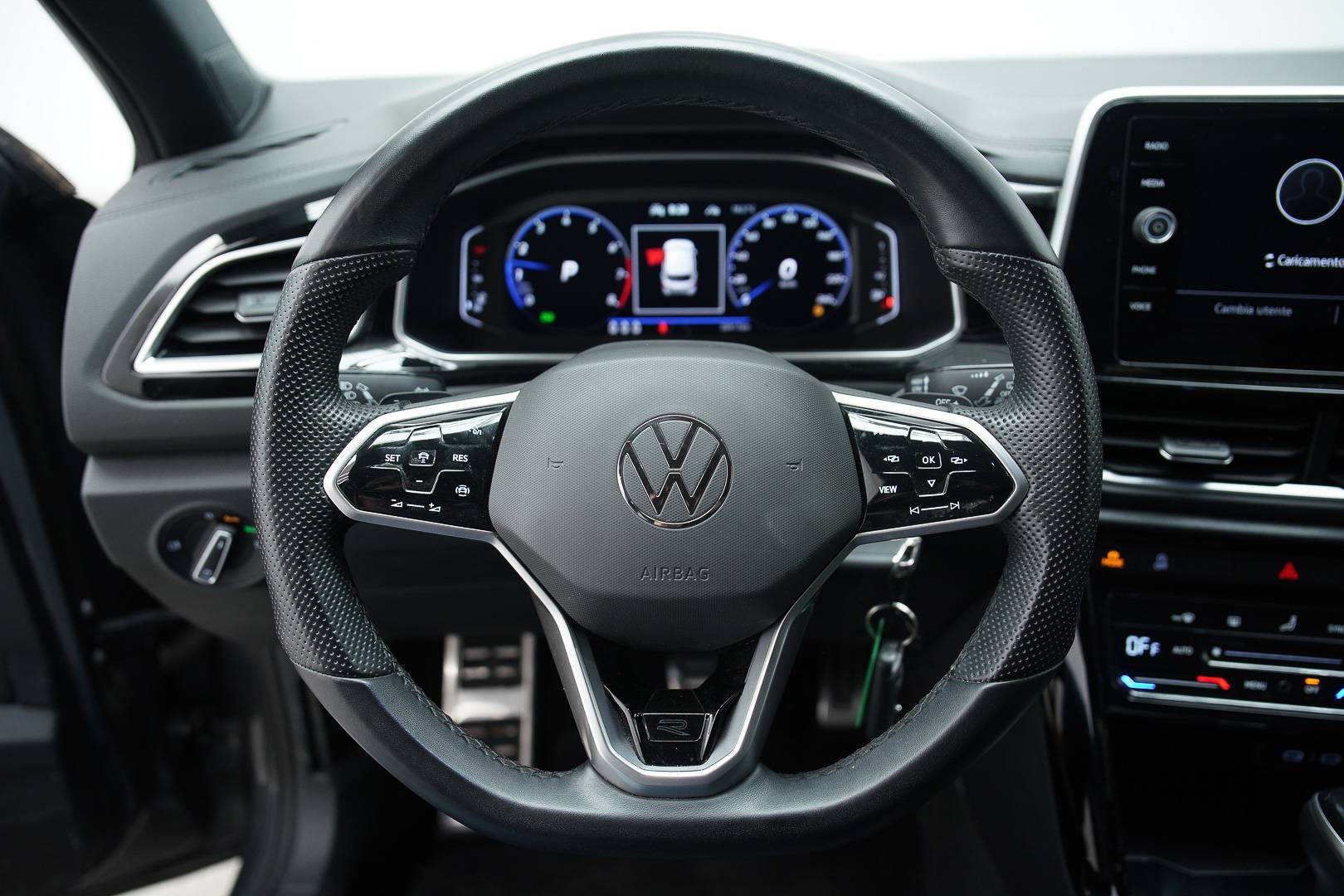 VOLKSWAGEN T-Roc - Foto 11