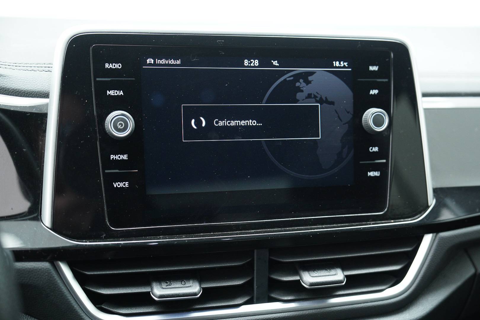 VOLKSWAGEN T-Roc - Foto 16