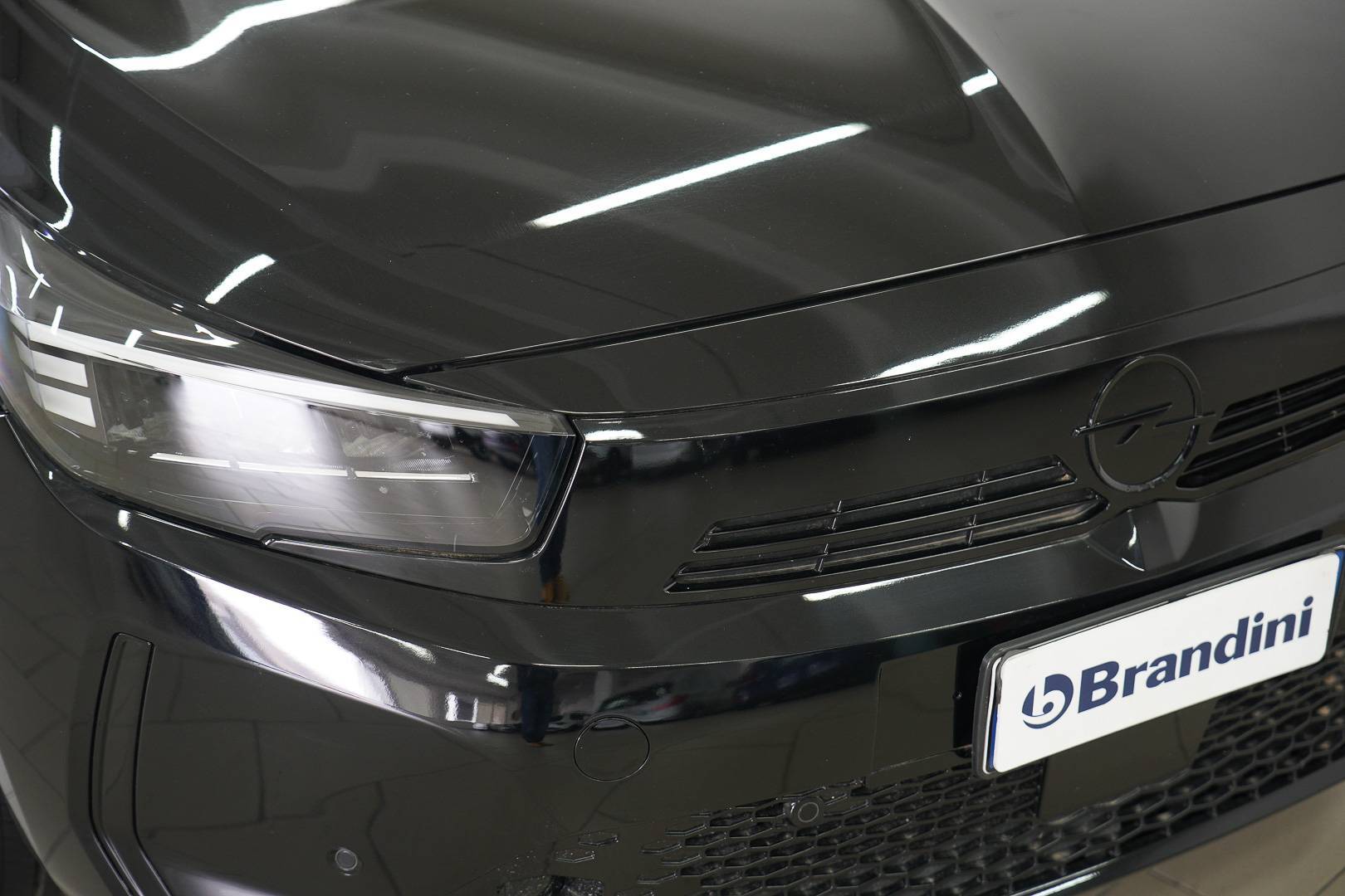 OPEL Corsa - Foto 4