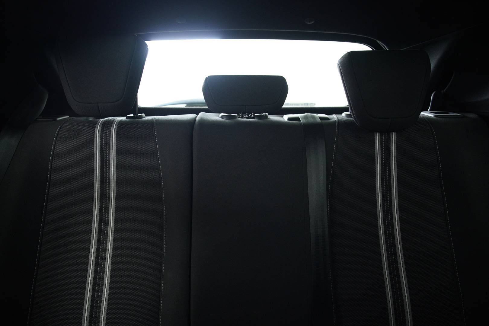 OPEL Corsa - Foto 24
