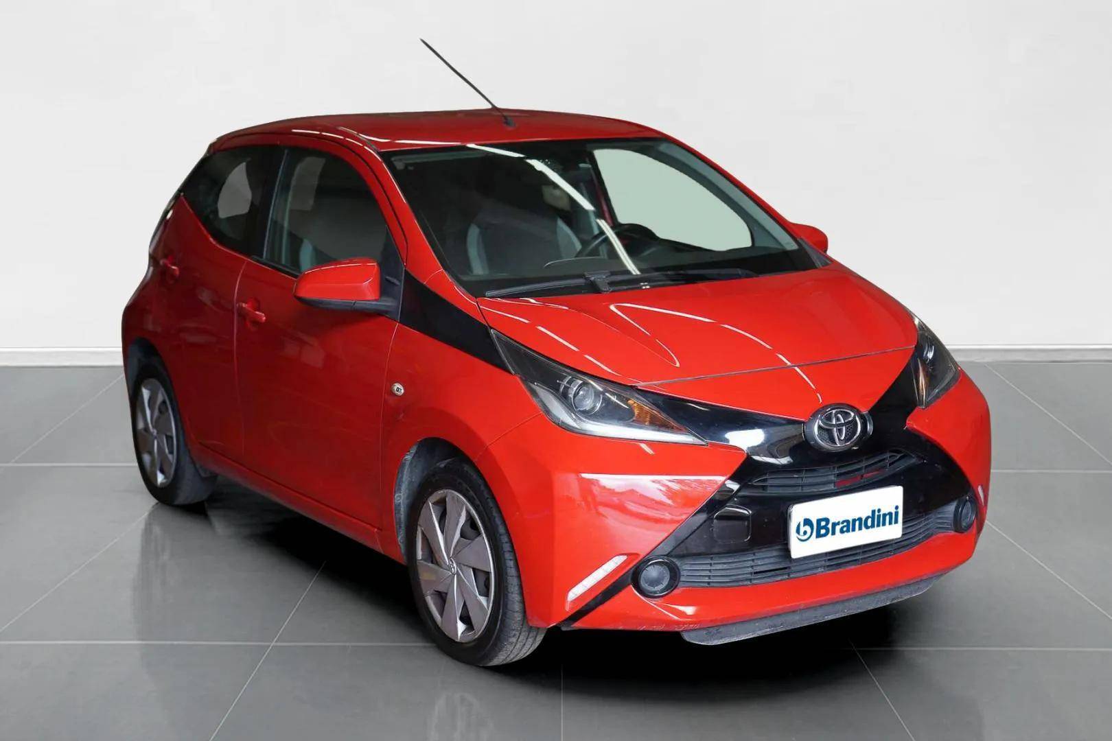 TOYOTA Aygo - Foto 3