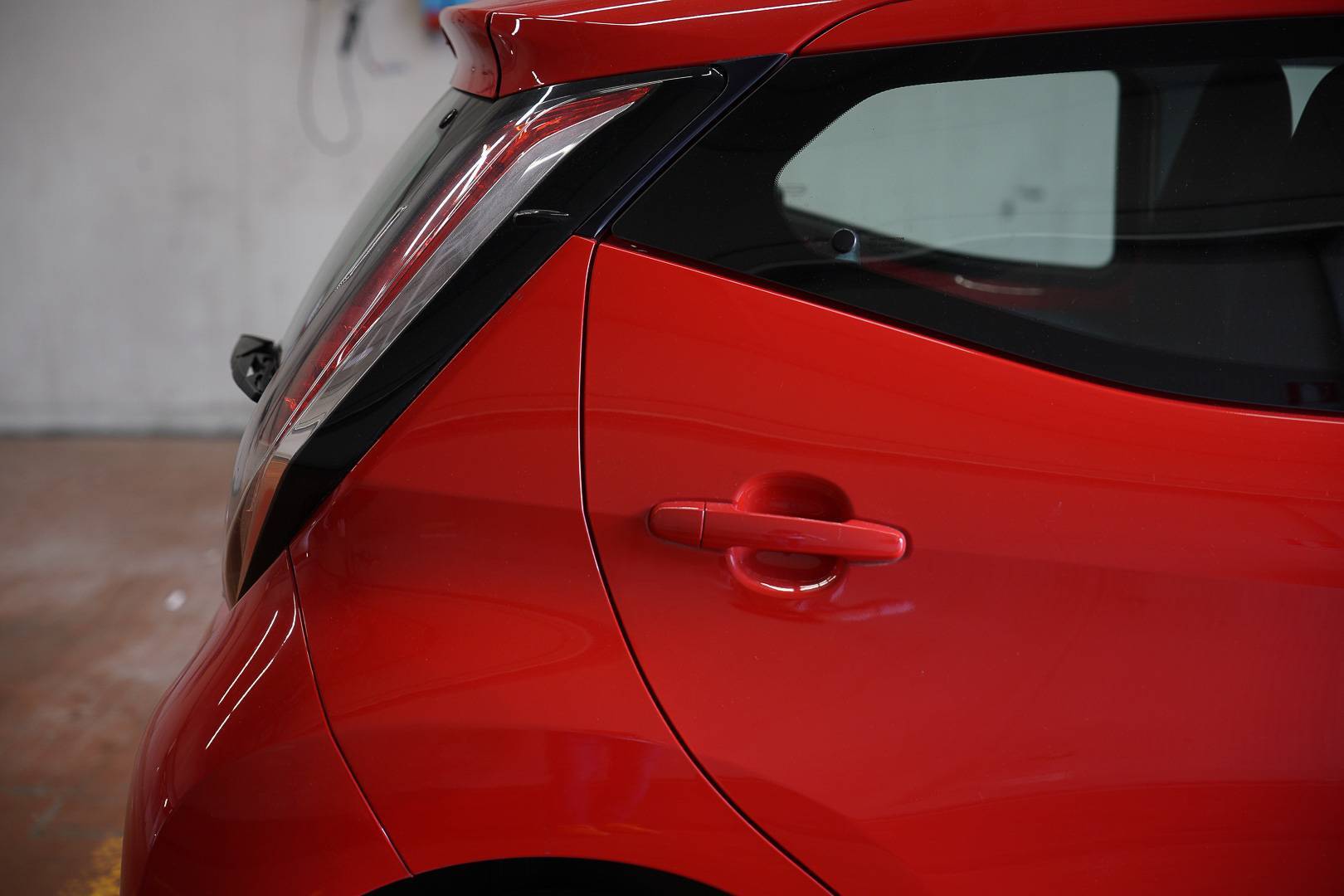 TOYOTA Aygo - Foto 6