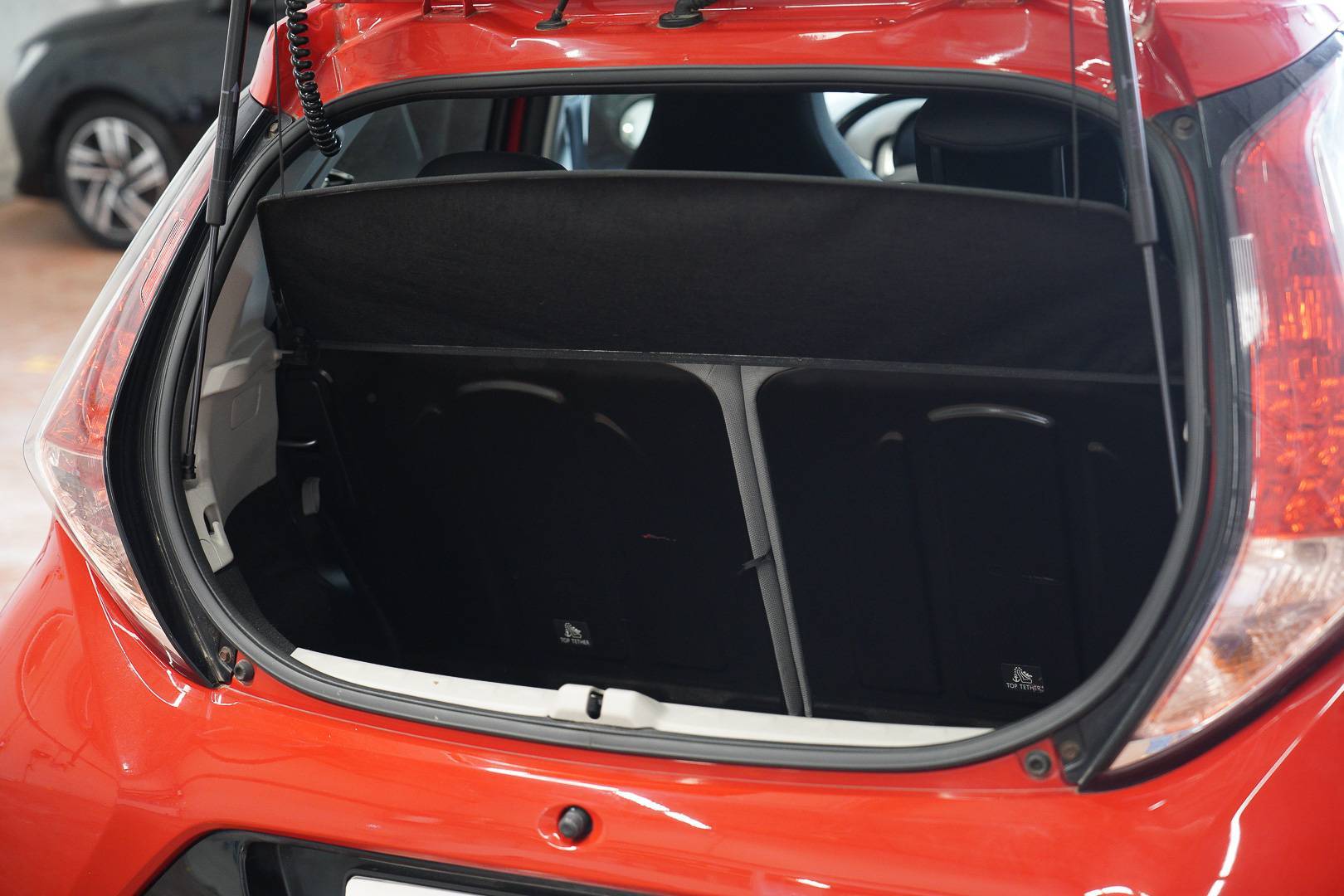 TOYOTA Aygo - Foto 9
