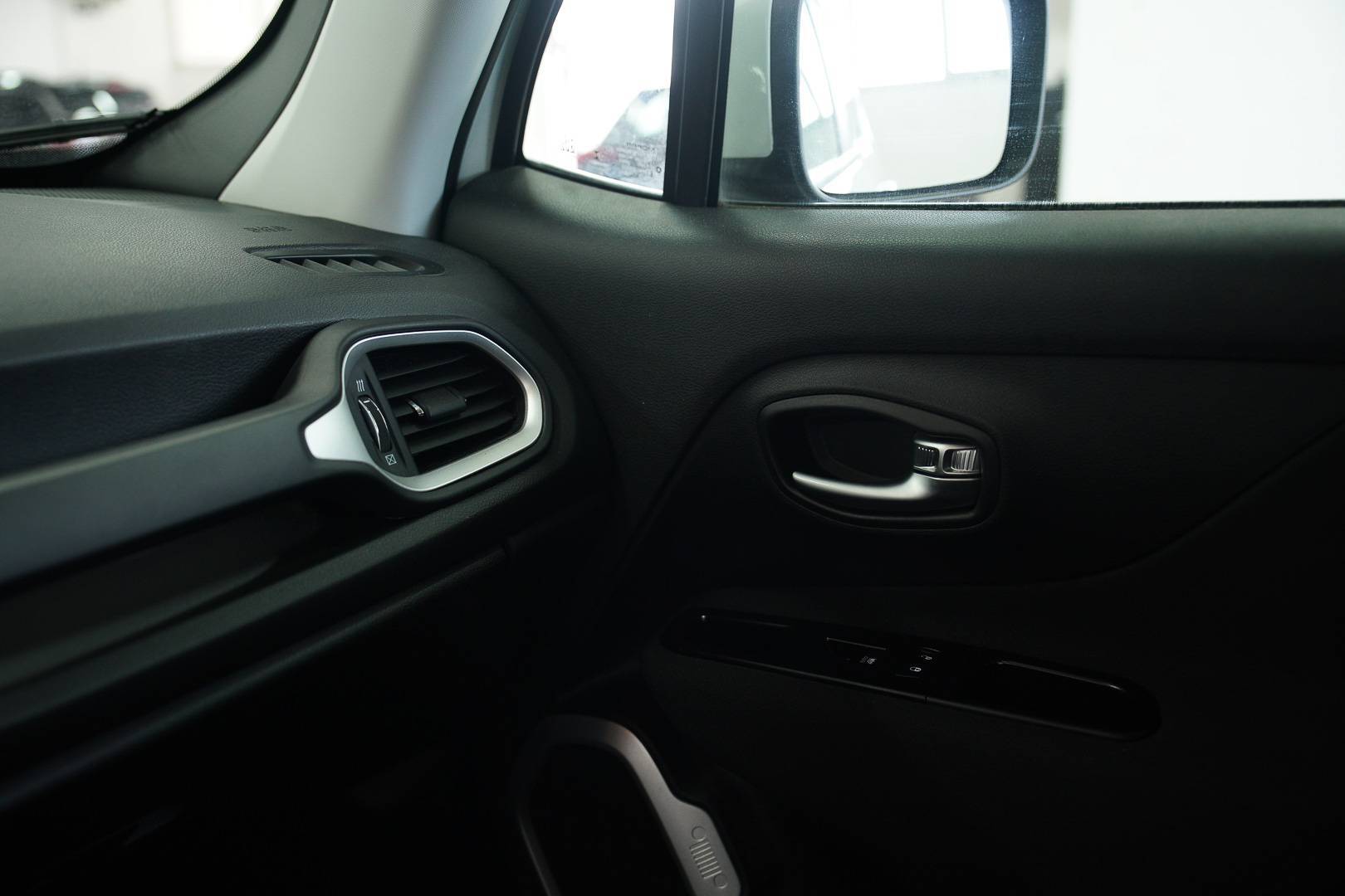 JEEP Renegade - Foto 21