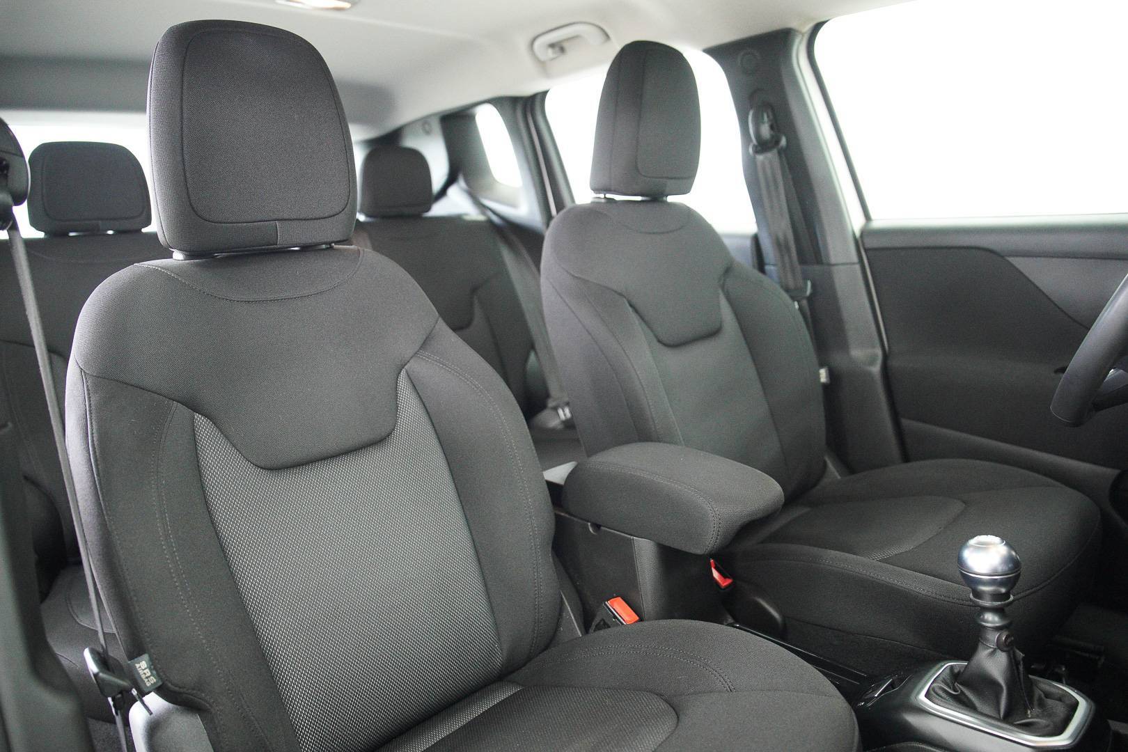 JEEP Renegade - Foto 22