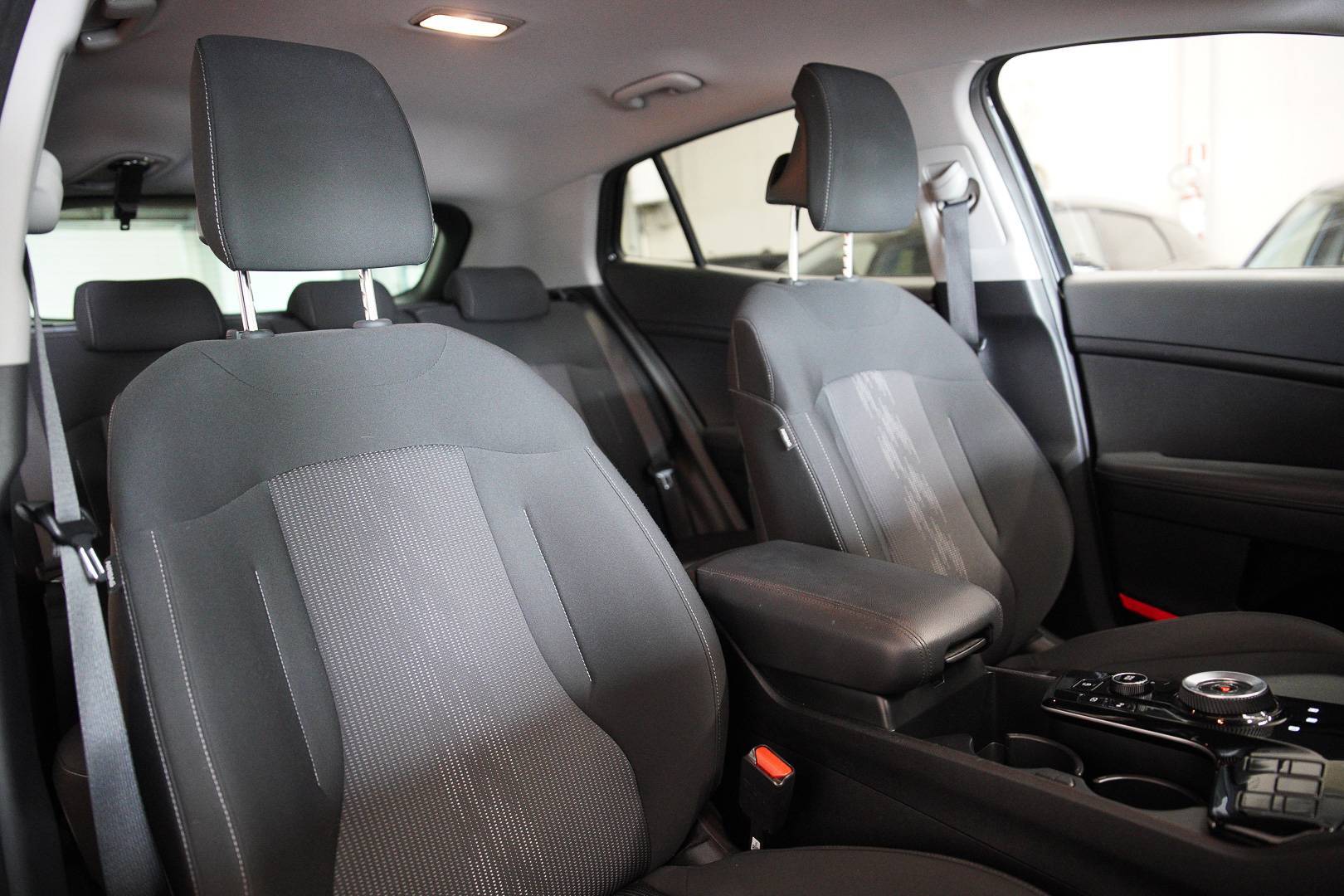 KIA Sportage - Foto 19