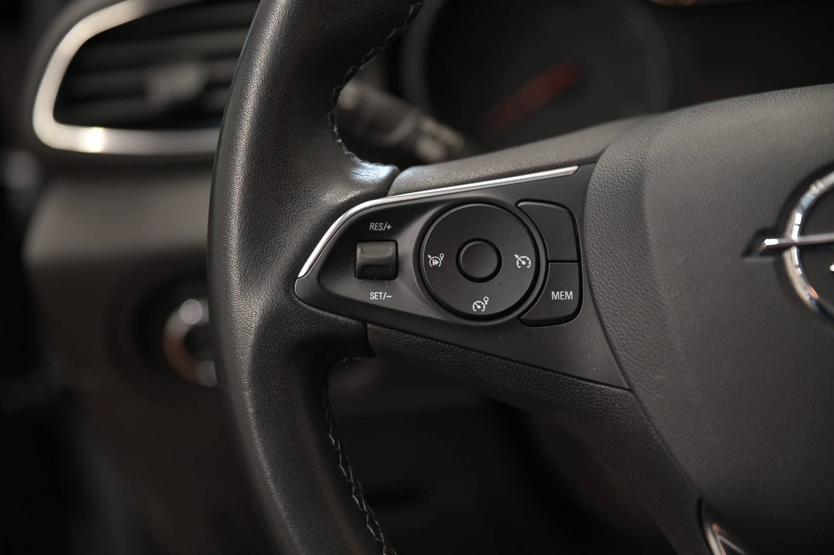 OPEL Grandland X - Foto 17