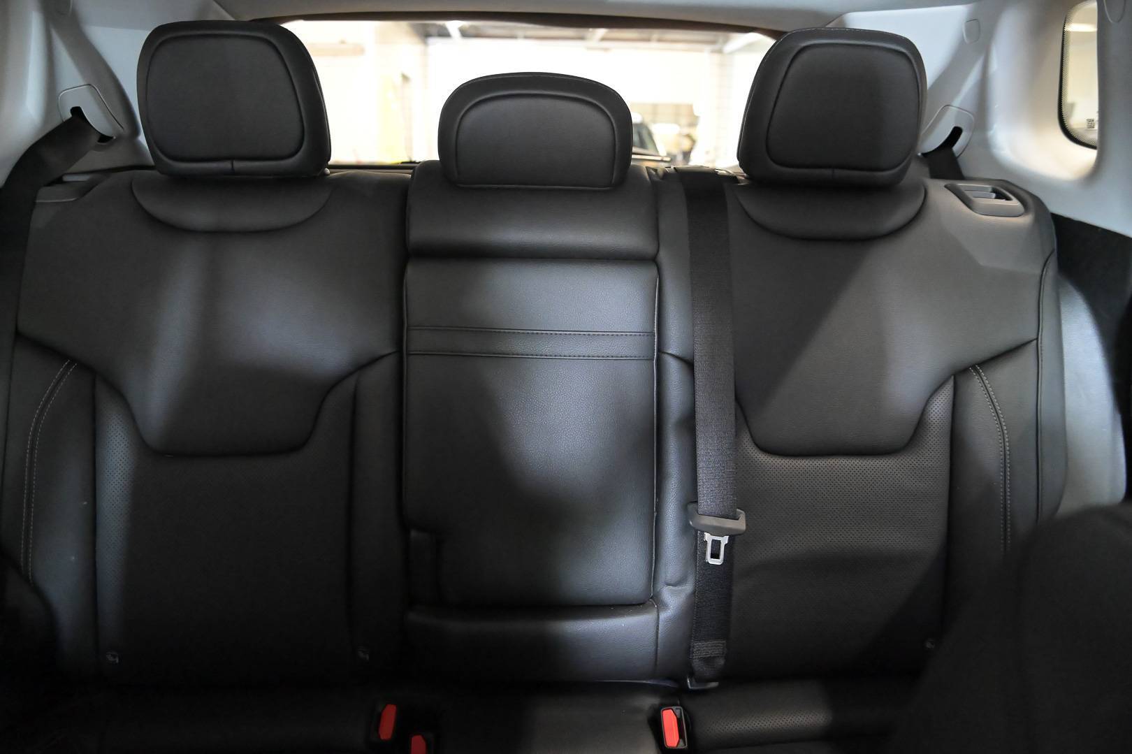 JEEP Compass - Foto 27
