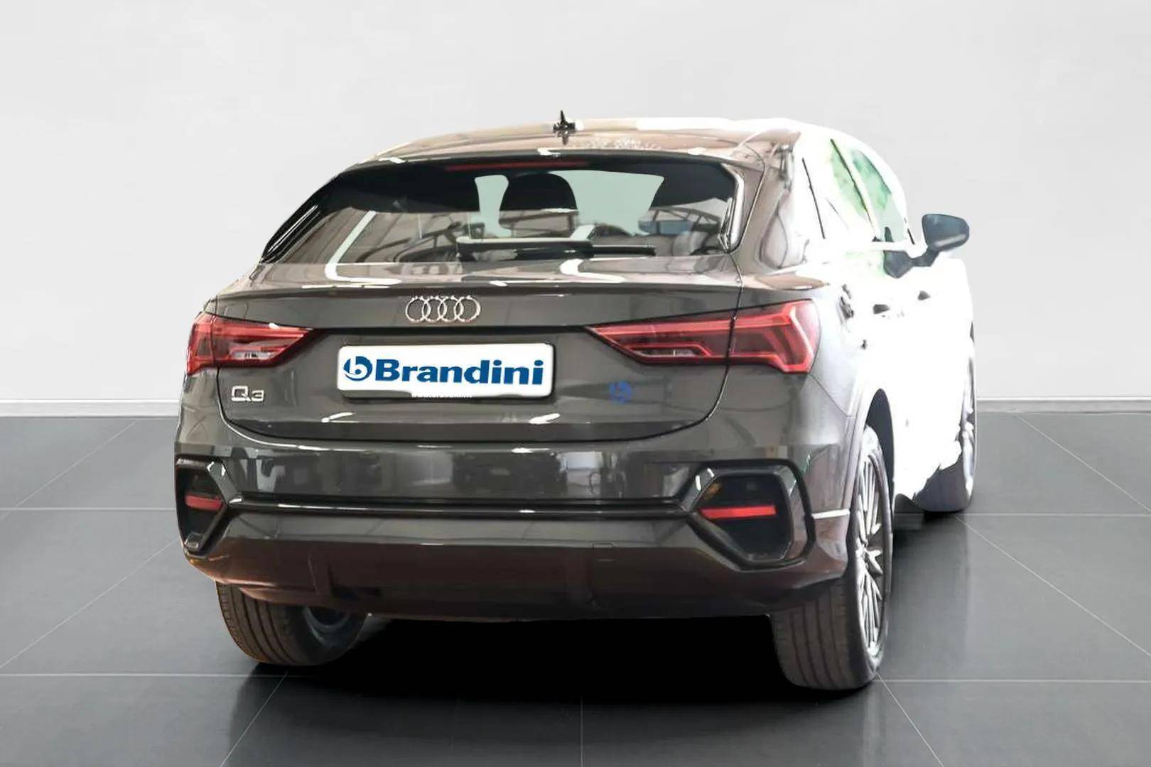 AUDI Q3 - Foto 4