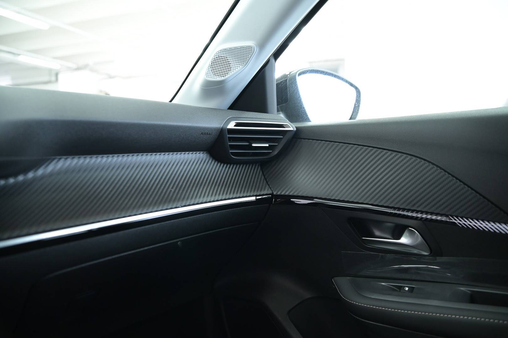 PEUGEOT 208 - Foto 12