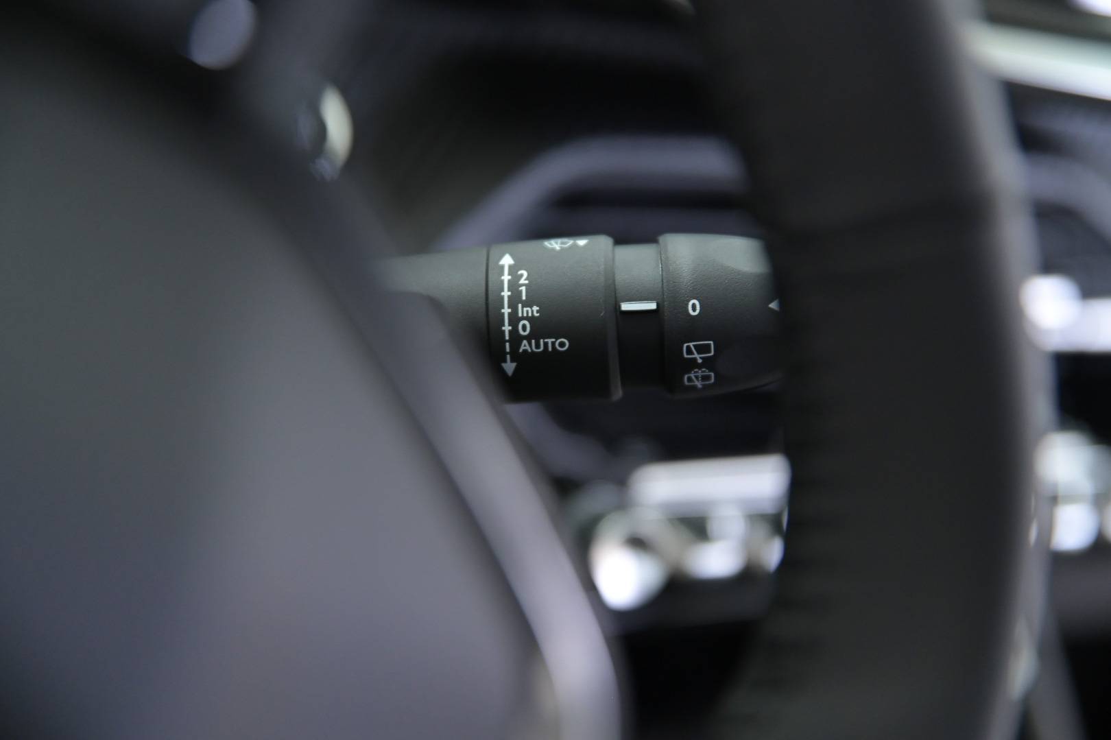 PEUGEOT 208 - Foto 25