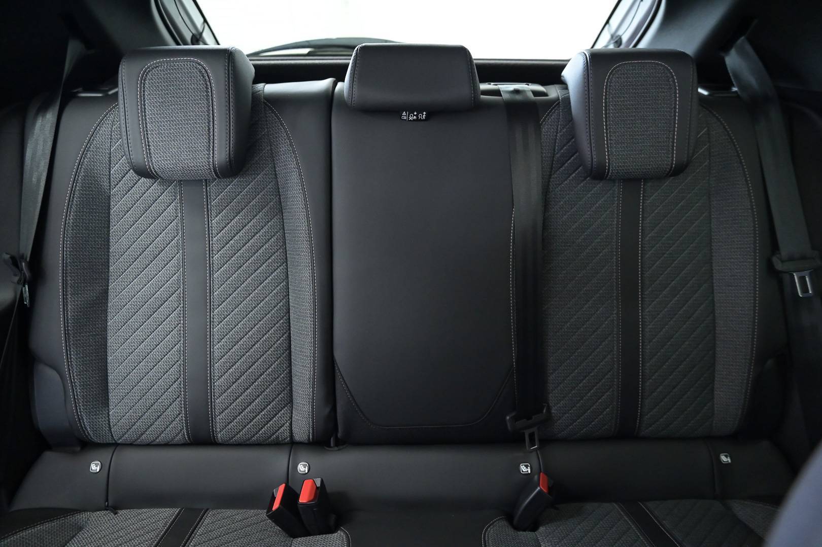 PEUGEOT 208 - Foto 28