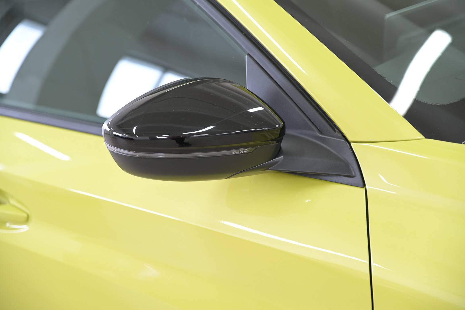 PEUGEOT 208 - Foto 8