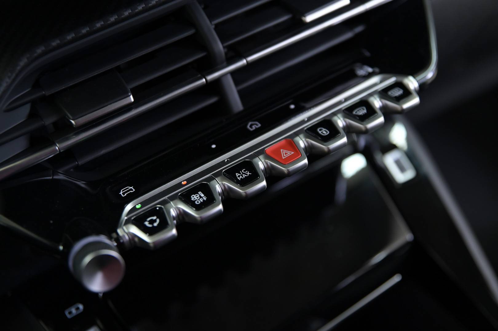 PEUGEOT 208 - Foto 22