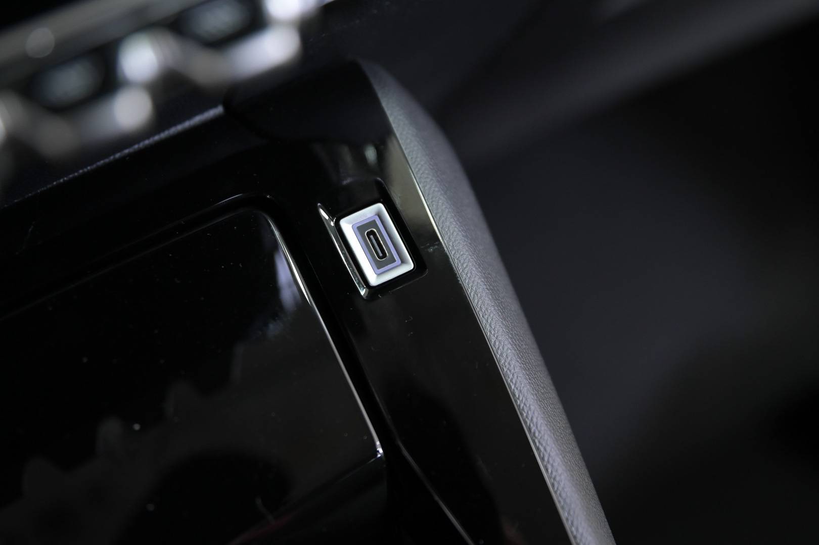 PEUGEOT 208 - Foto 23