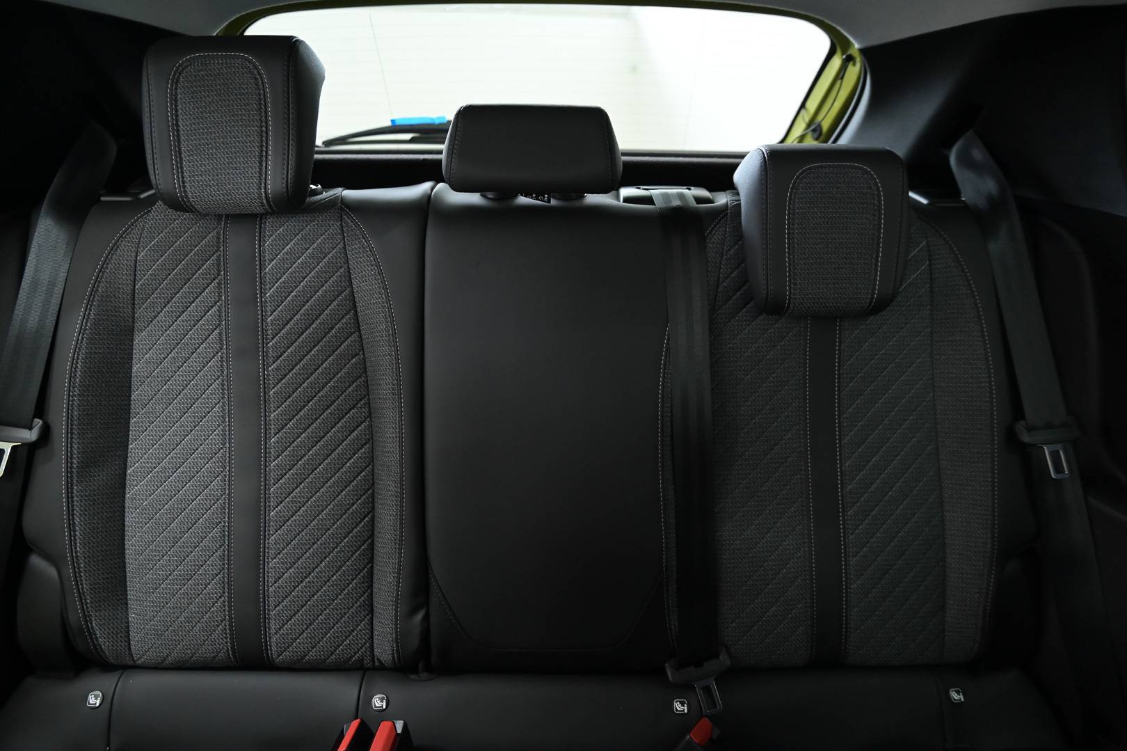 PEUGEOT 208 - Foto 27