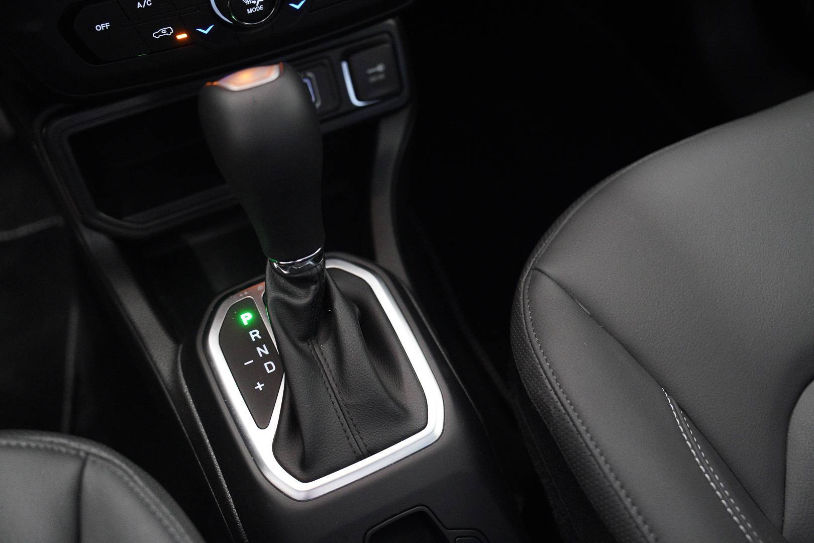 JEEP Renegade - Foto 17