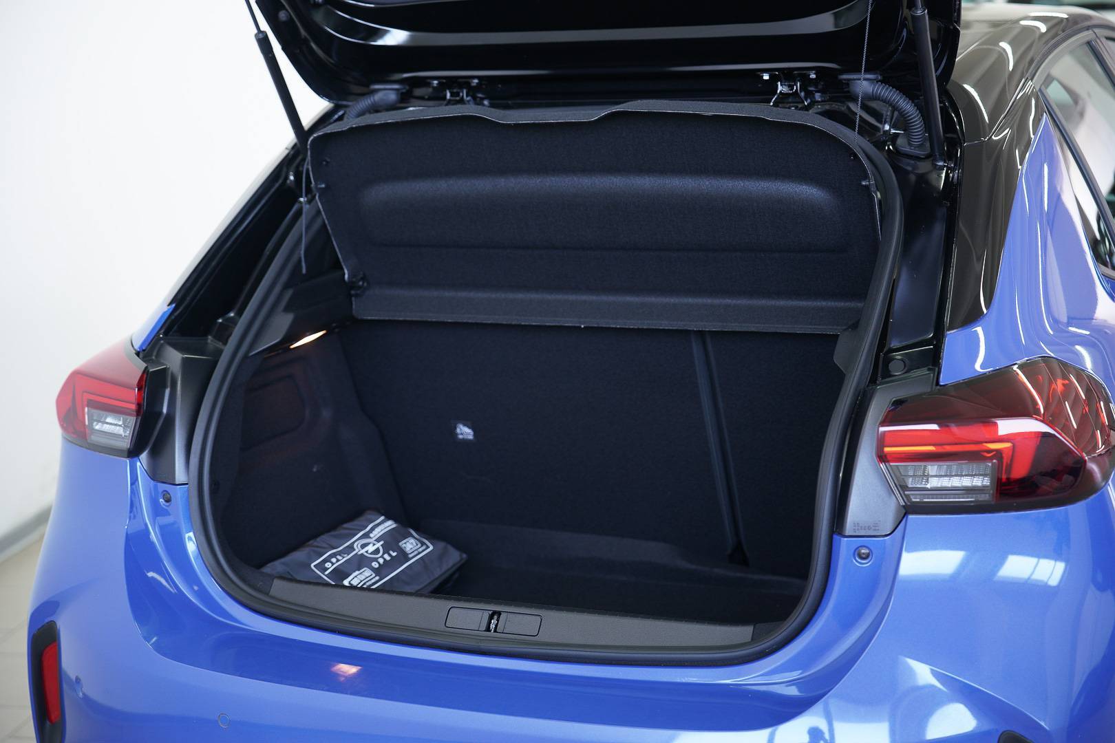 OPEL Corsa - Foto 9