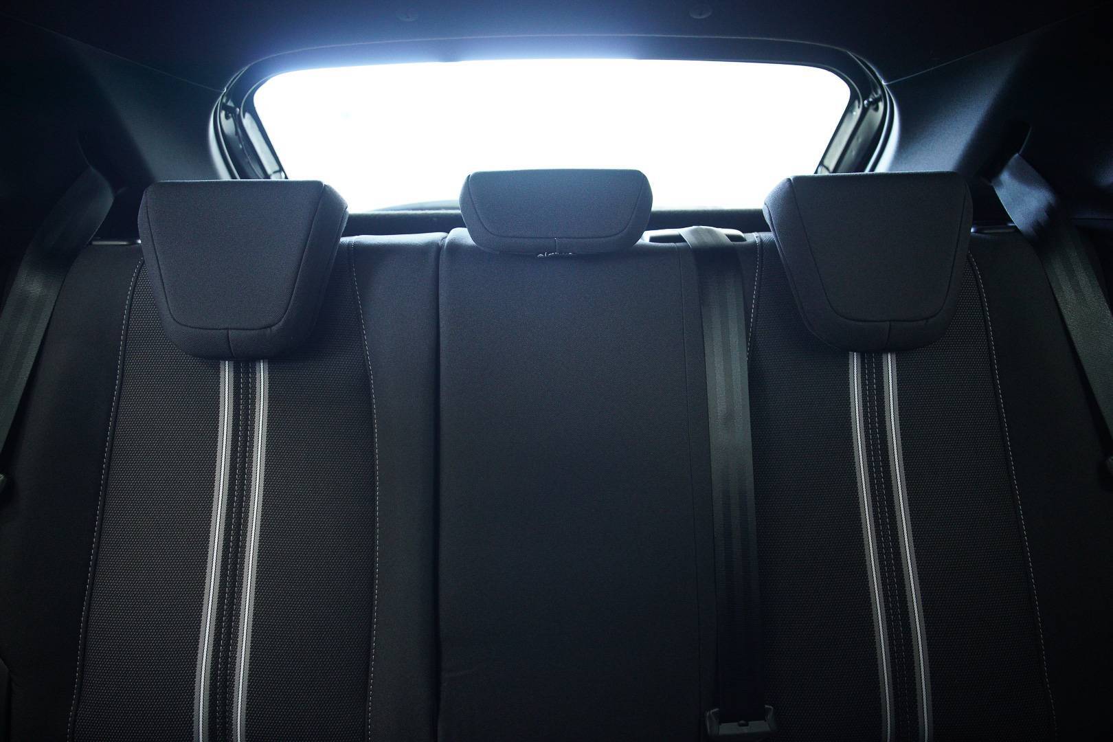 OPEL Corsa - Foto 24