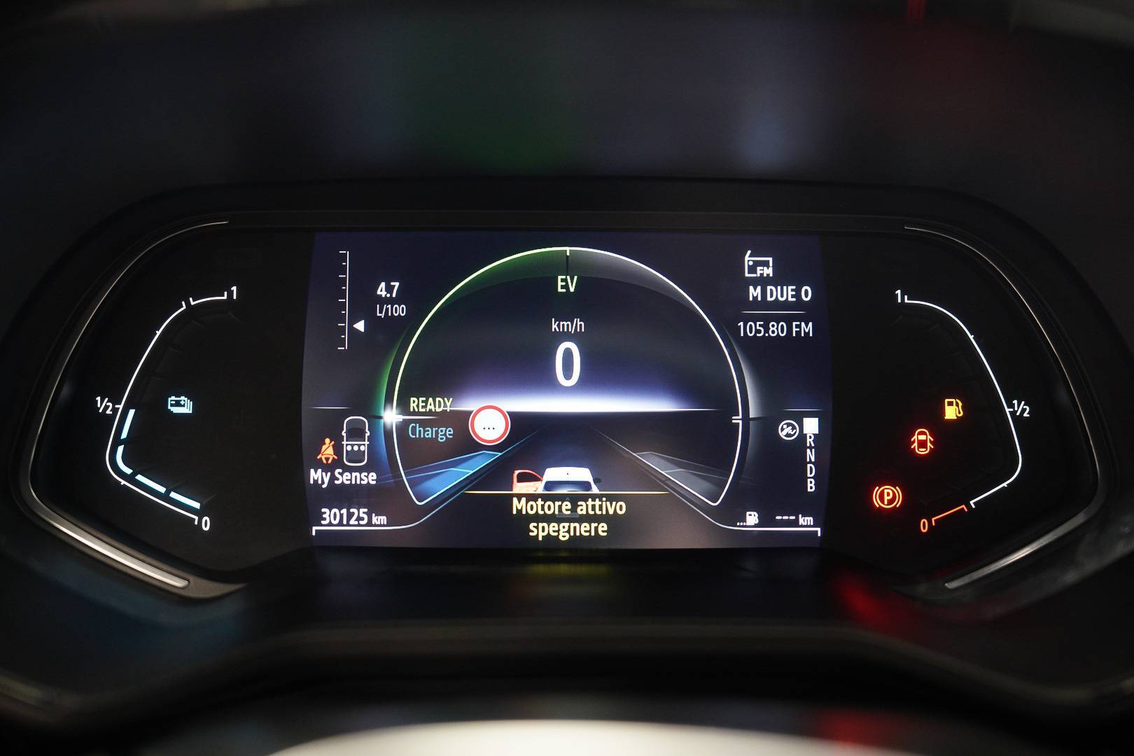 RENAULT Clio - Foto 14