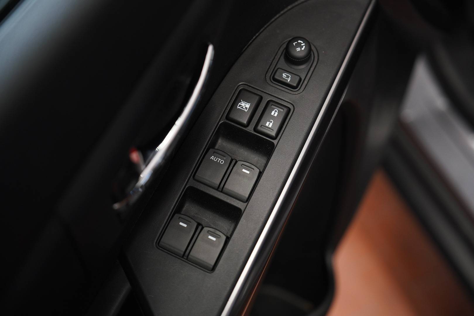 SUZUKI S-Cross - Foto 9
