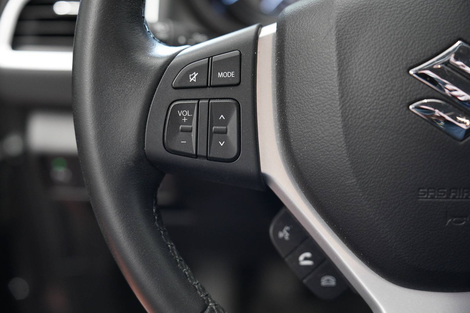 SUZUKI S-Cross - Foto 11