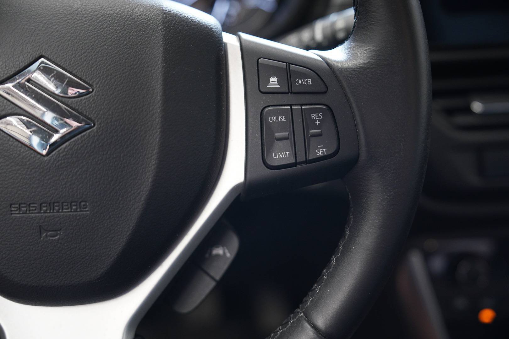 SUZUKI S-Cross - Foto 12