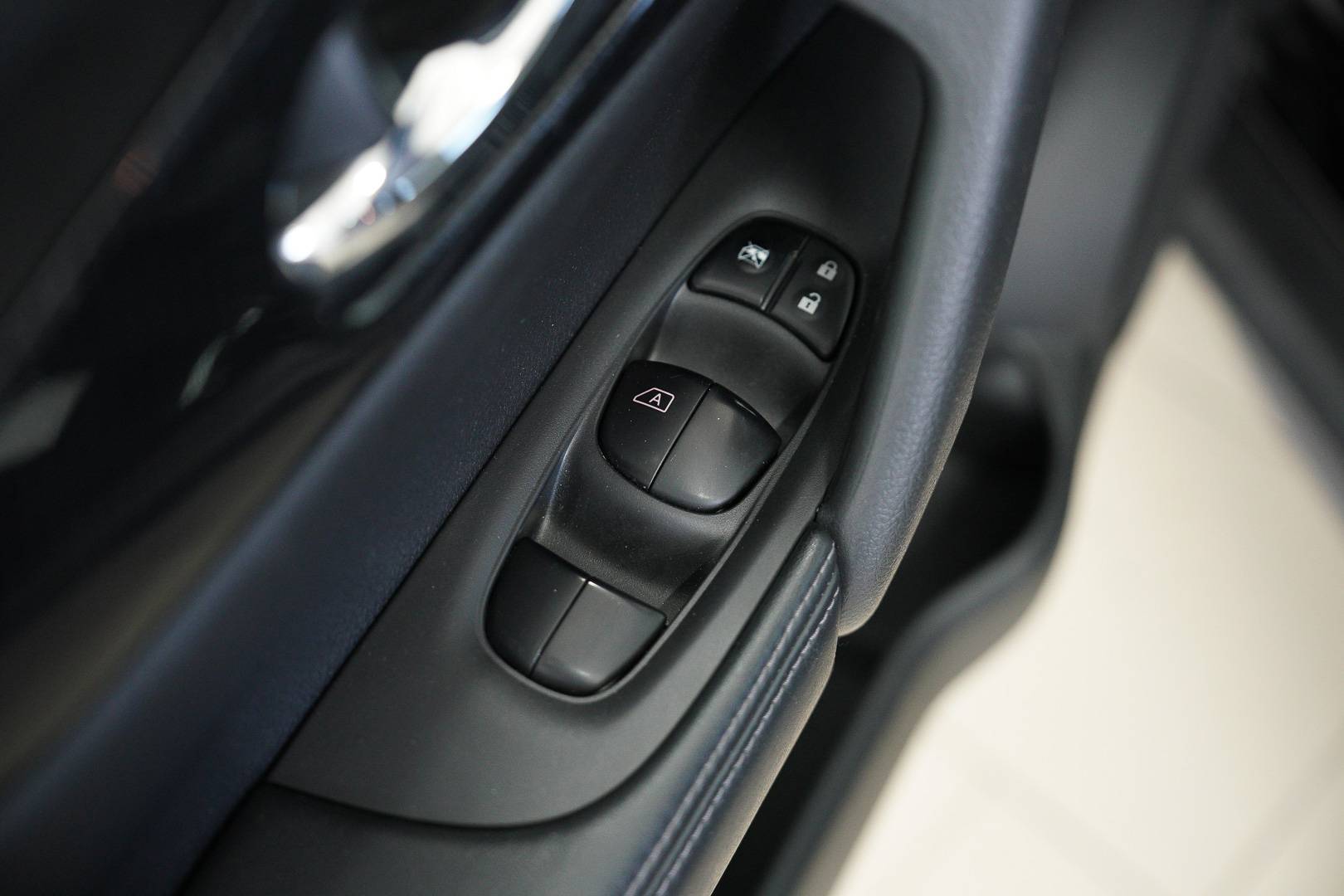NISSAN X-TRAIL - Foto 10