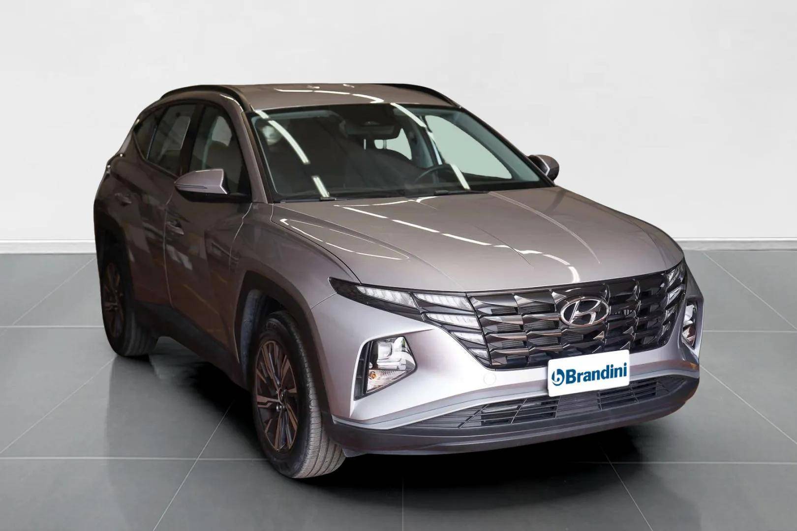 HYUNDAI Tucson - Foto 3