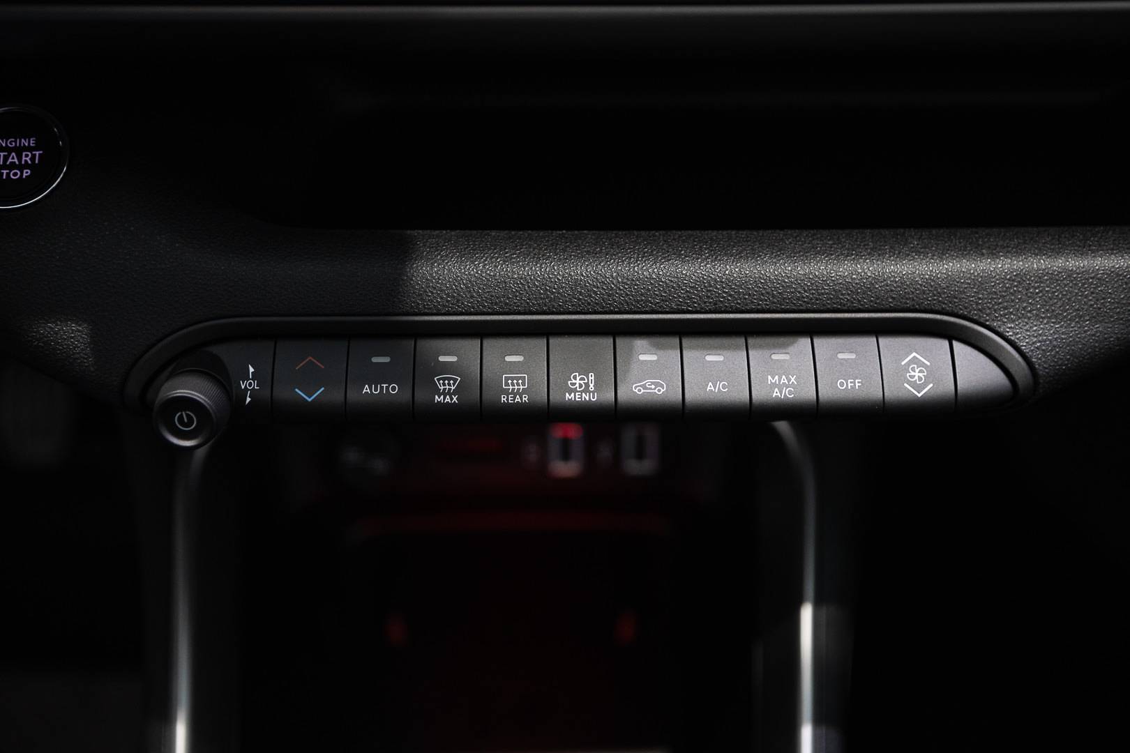 JEEP Avenger - Foto 17