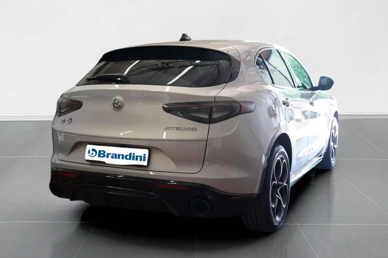 ALFA ROMEO Stelvio - Foto 16
