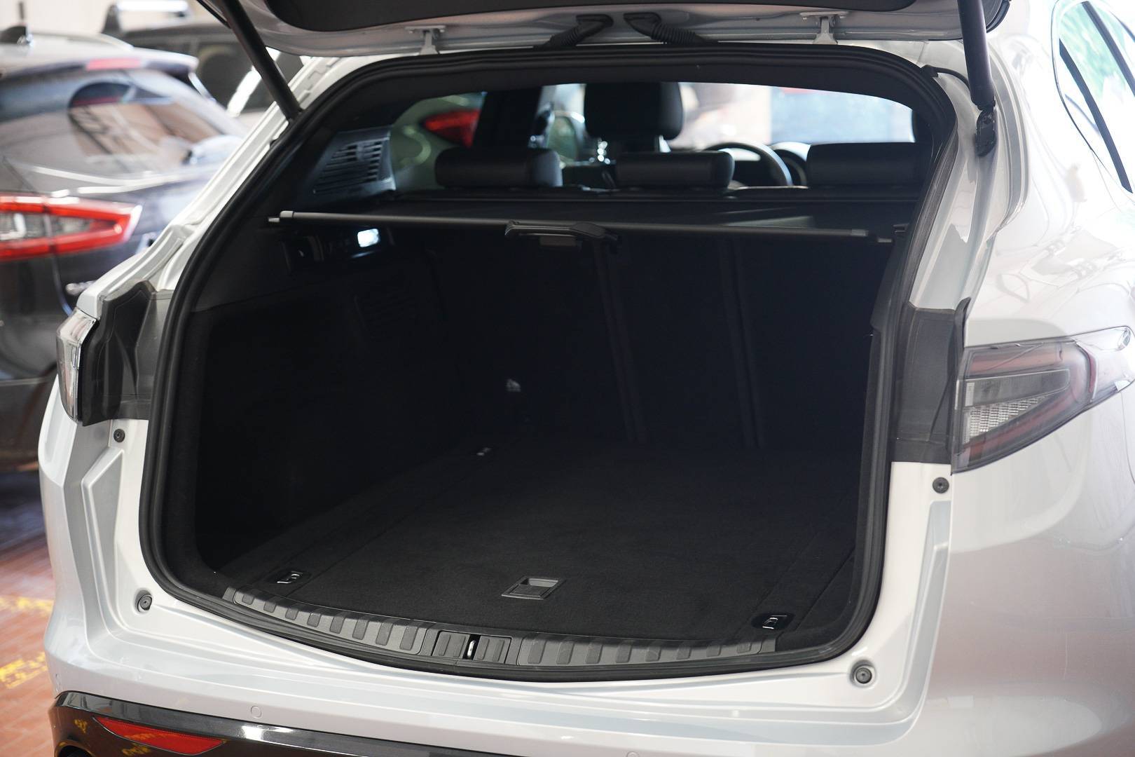 ALFA ROMEO Stelvio - Foto 17