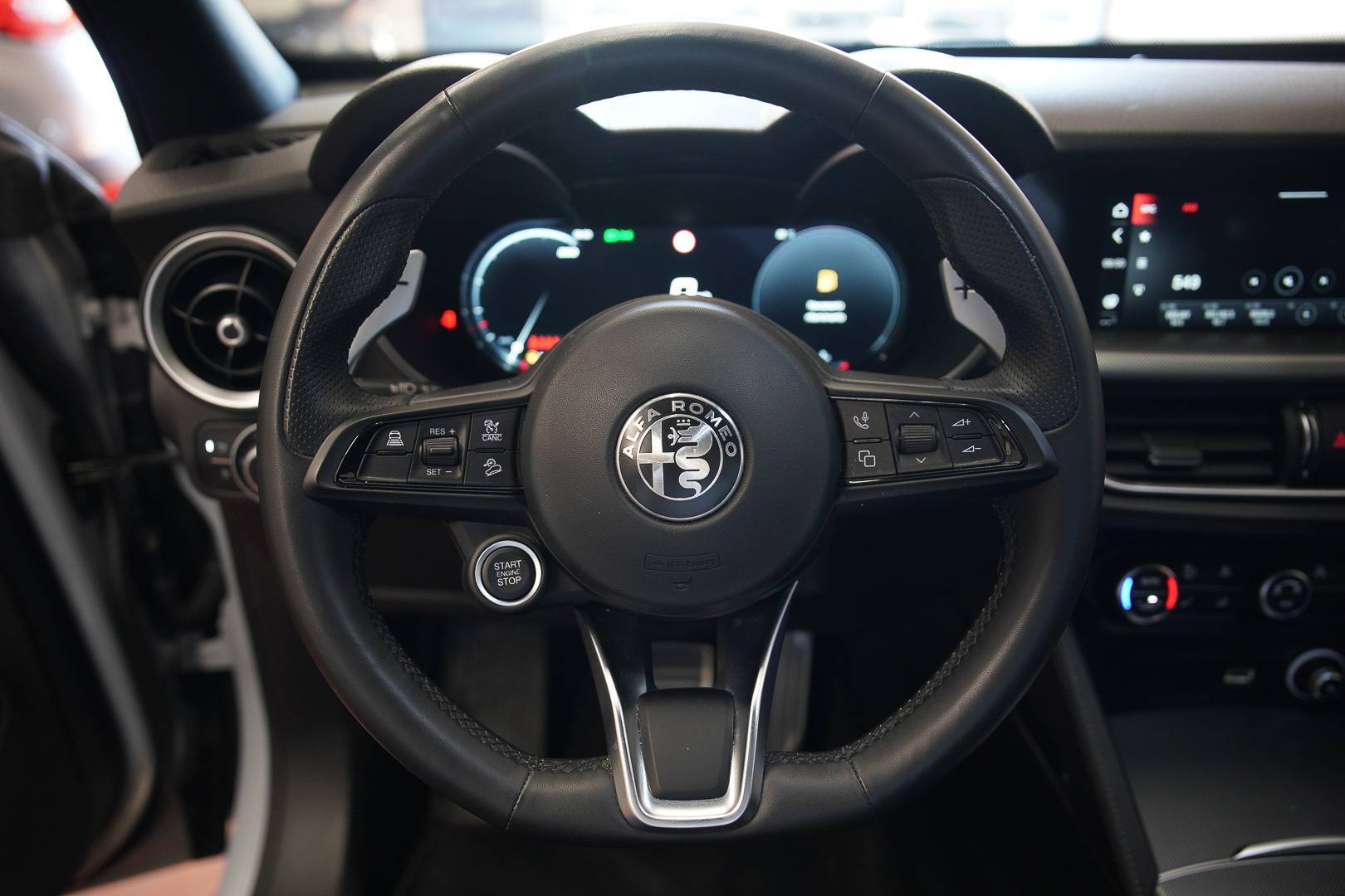 ALFA ROMEO Stelvio - Foto 20