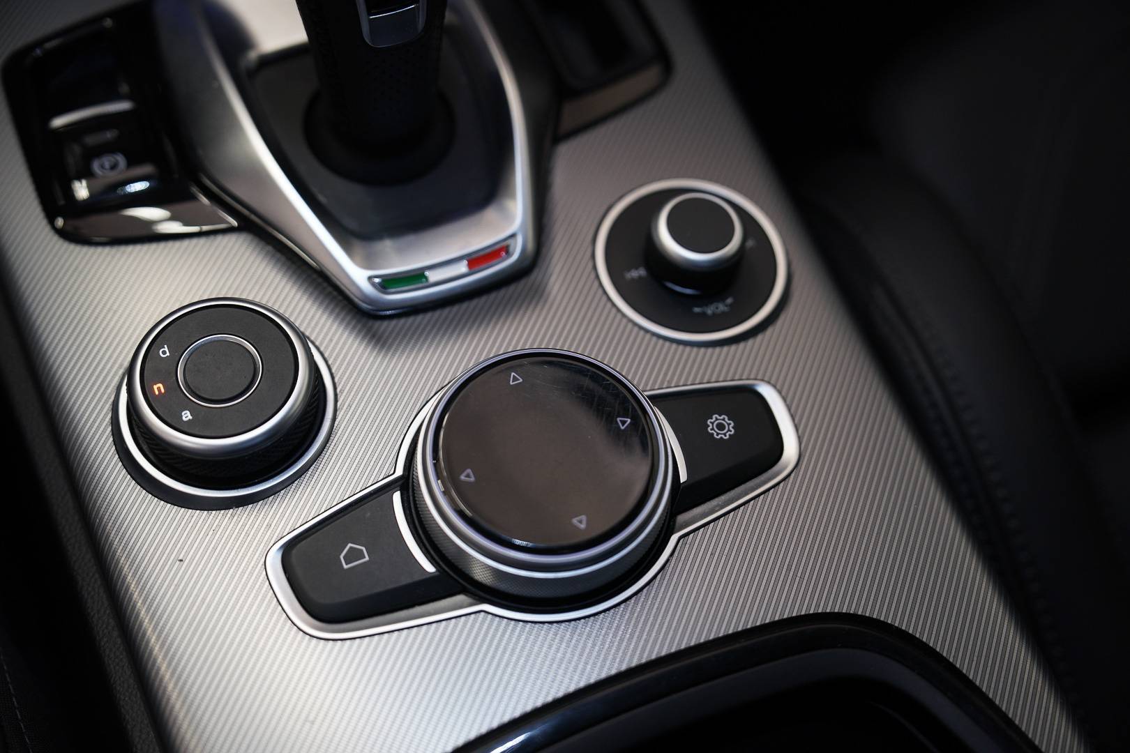 ALFA ROMEO Stelvio - Foto 28