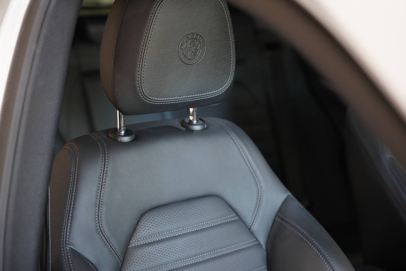 ALFA ROMEO Stelvio - Foto 31