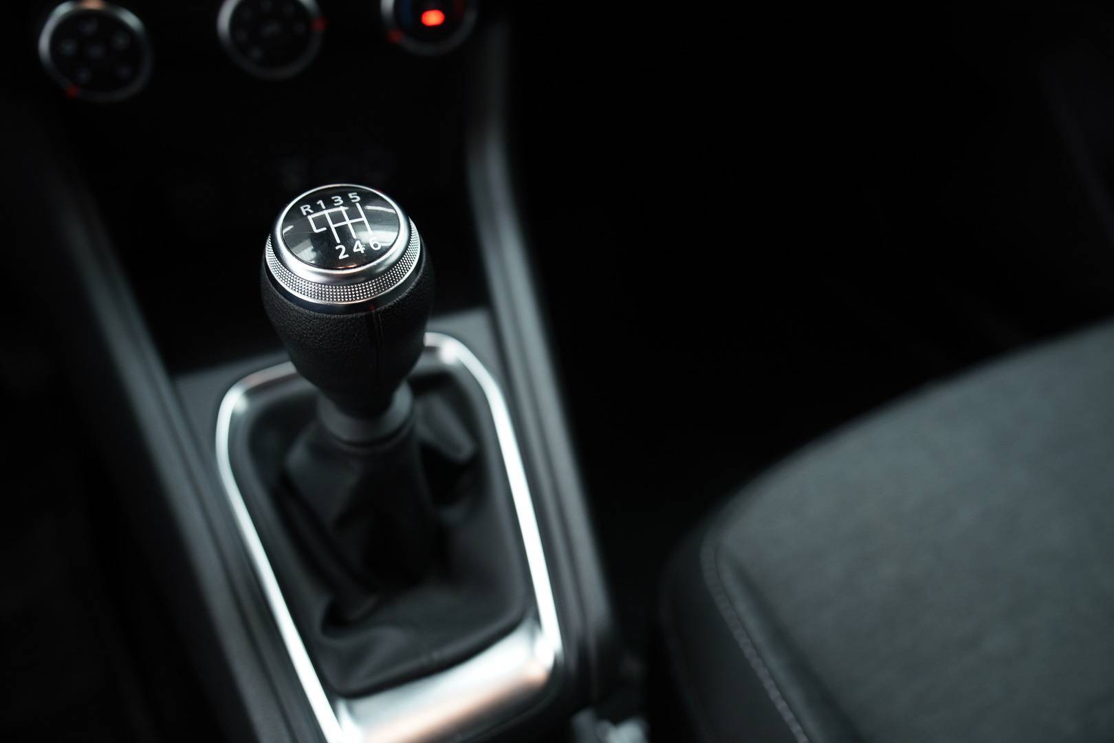 RENAULT Captur - Foto 19