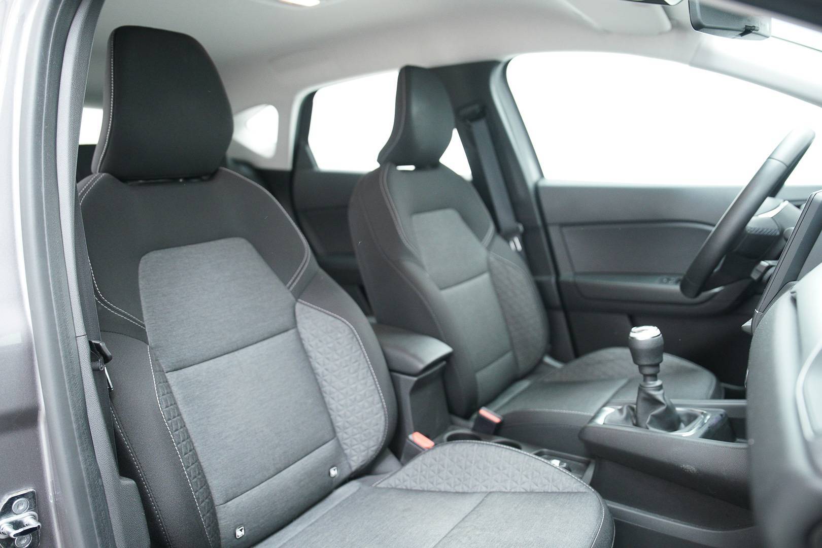 RENAULT Captur - Foto 21