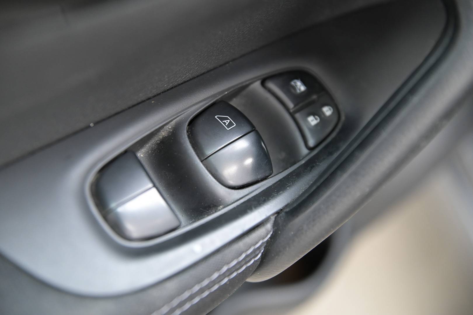 NISSAN Qashqai - Foto 14