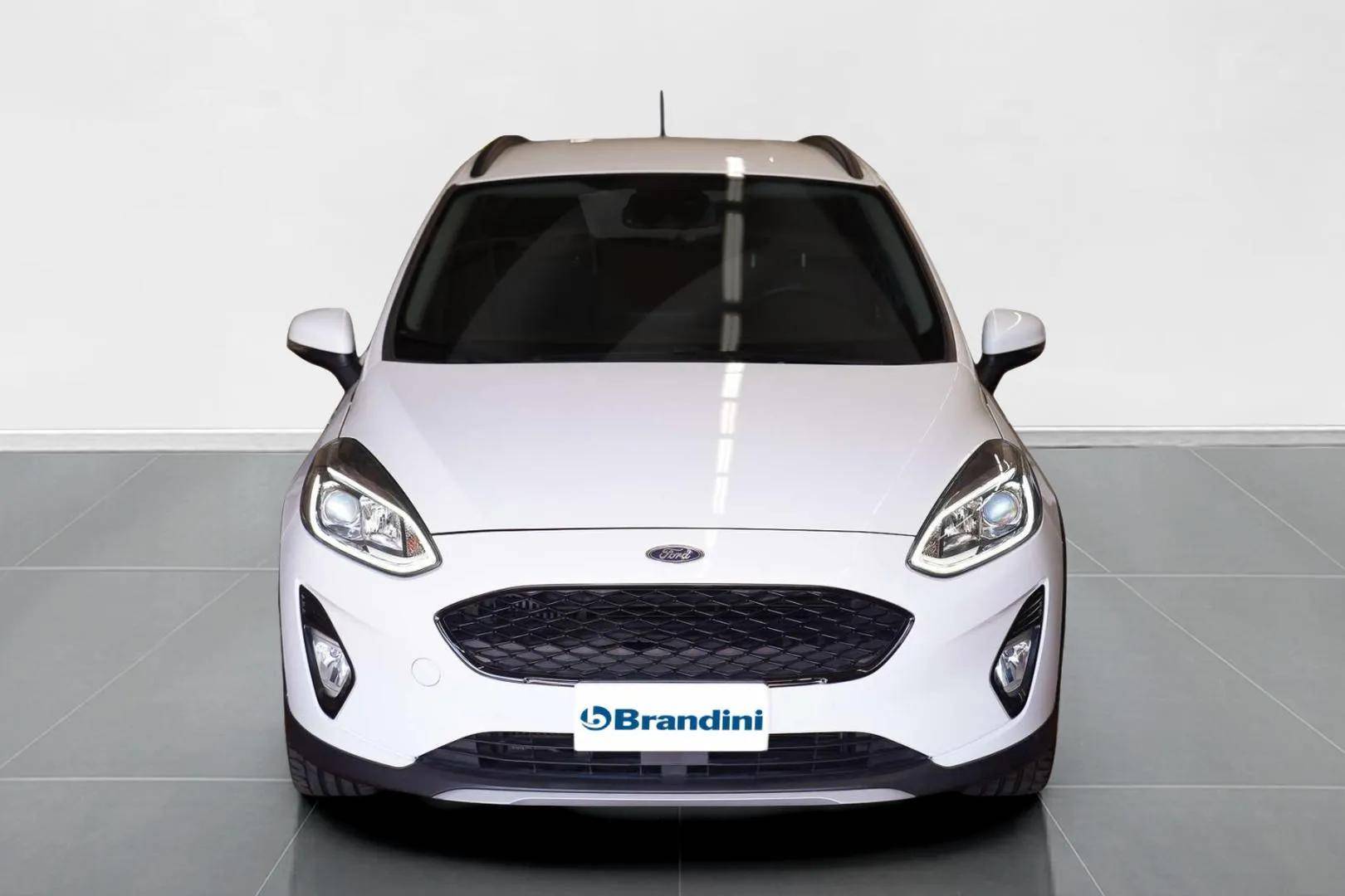 FORD Fiesta - Foto 2