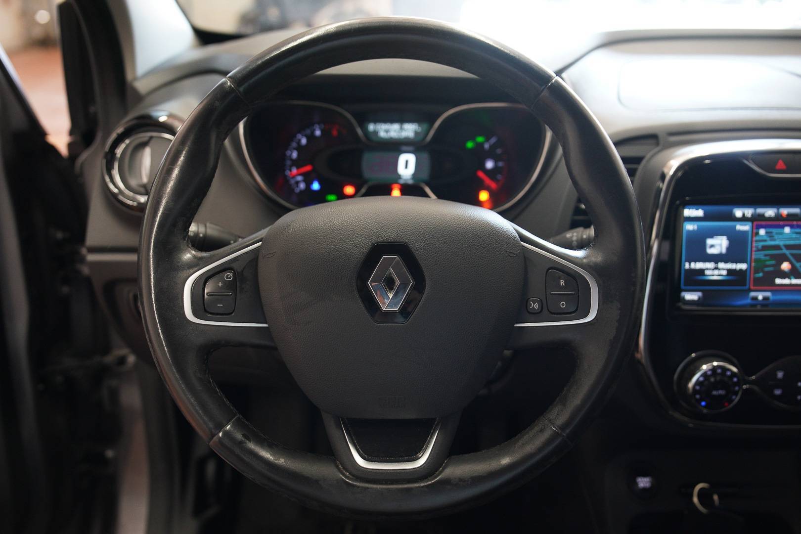 RENAULT Captur - Foto 11