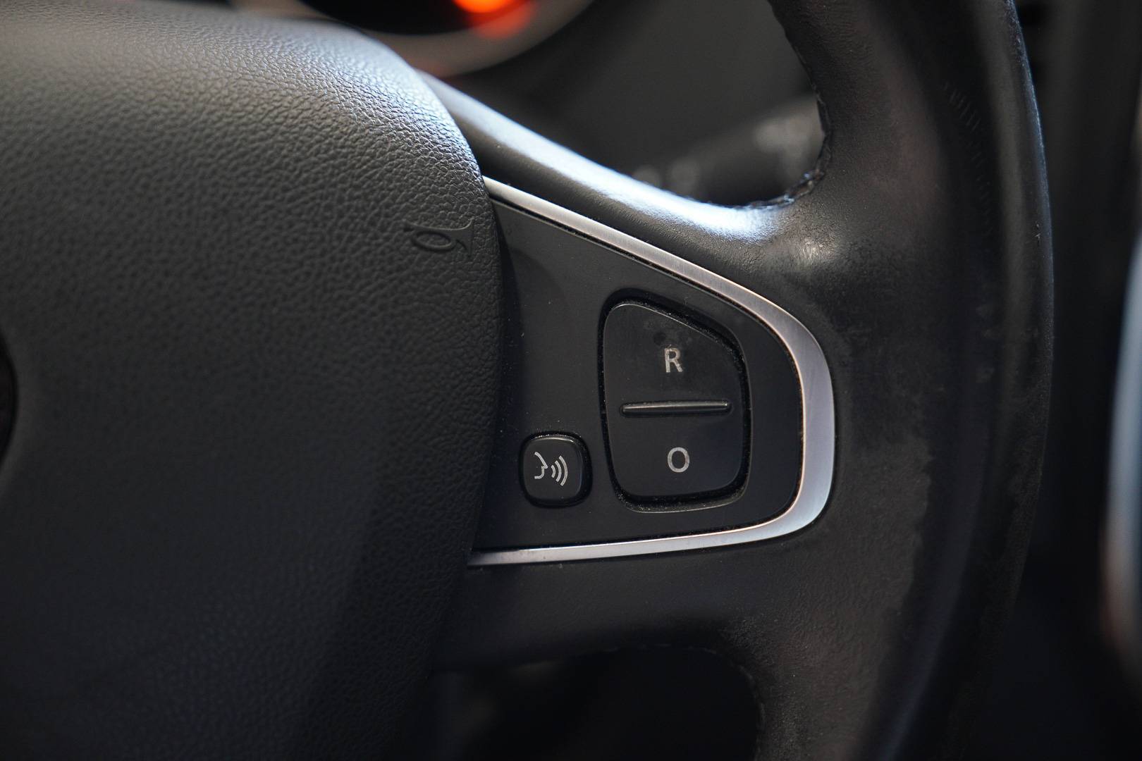 RENAULT Captur - Foto 13