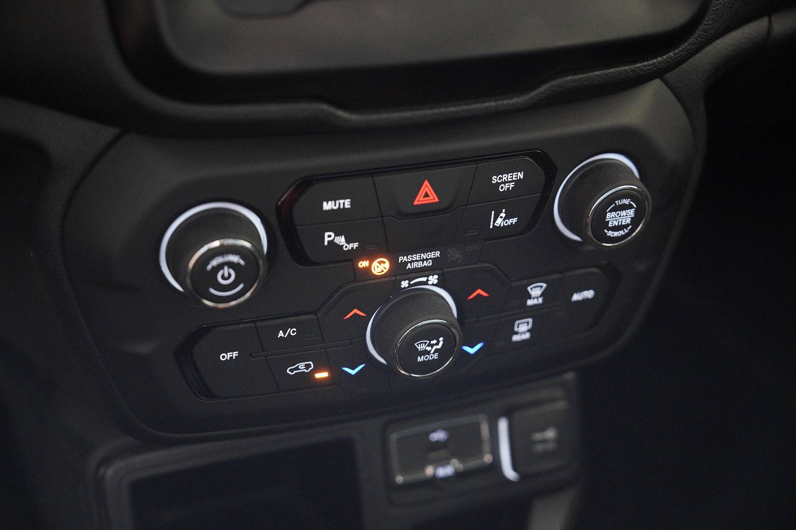 JEEP Renegade - Foto 16