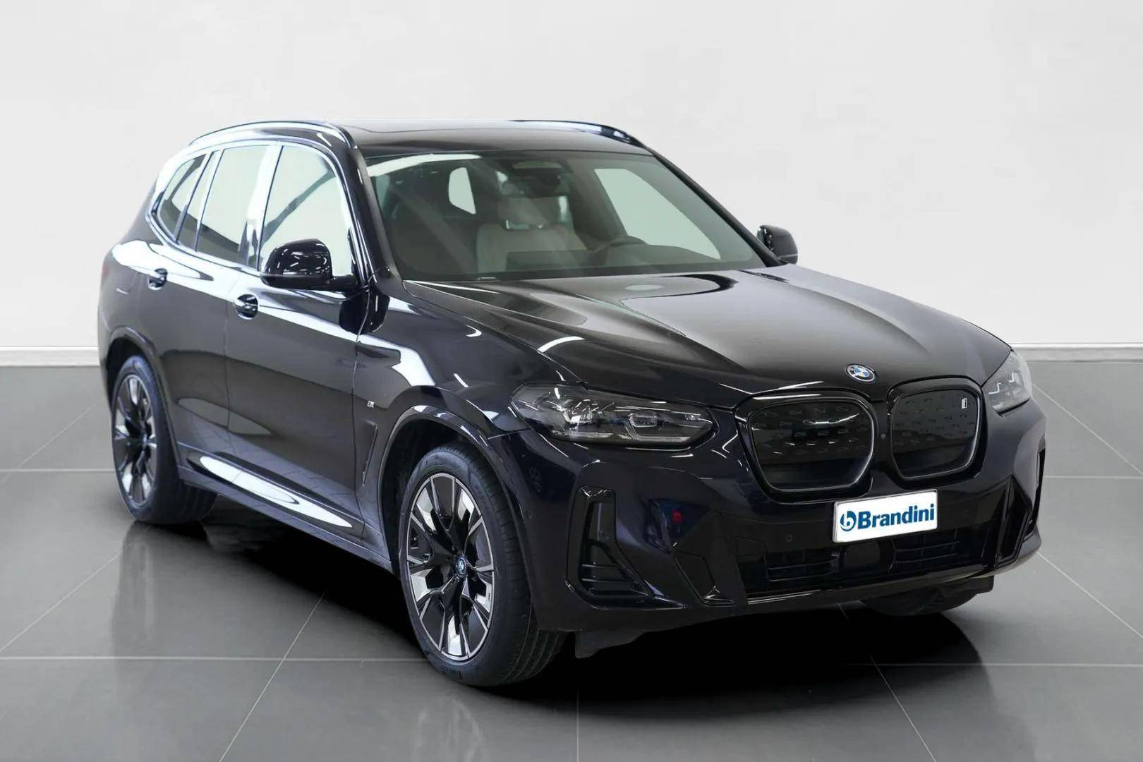 BMW iX3 - Foto 3